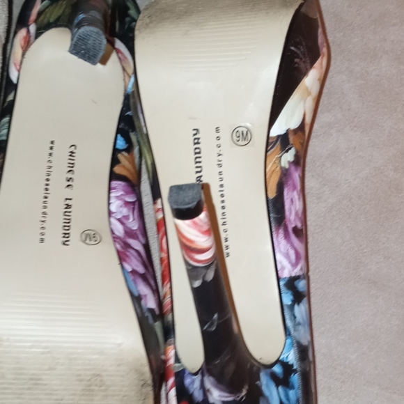 🖤CHINESE LAUNDRY HEELS & PURSE🖤 - Picture 5 of 6